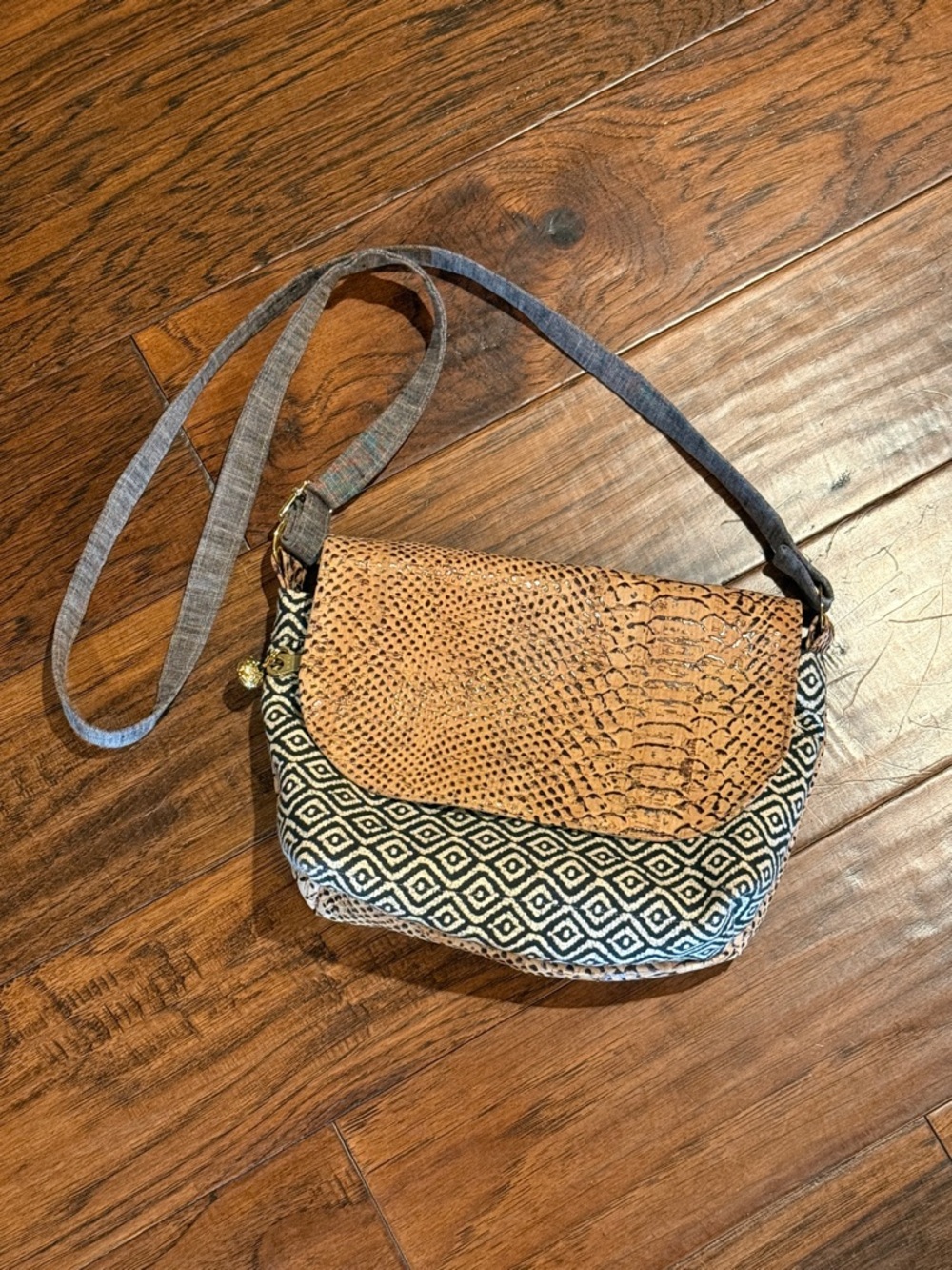 Textured snake skin and Aztec Crossbody Bag with Black & White Pattern